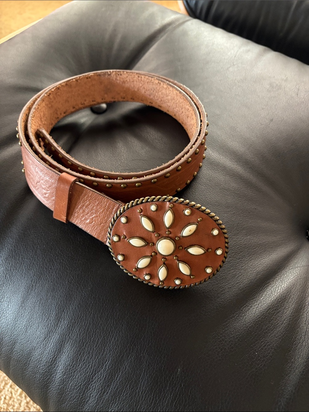 Harold's Brown Leather Belt with Decorative Oval Buckle and Cream Accents